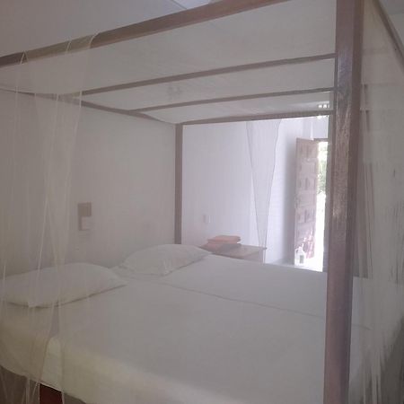 Hotel Santis Hikkaduwa Buitenkant foto