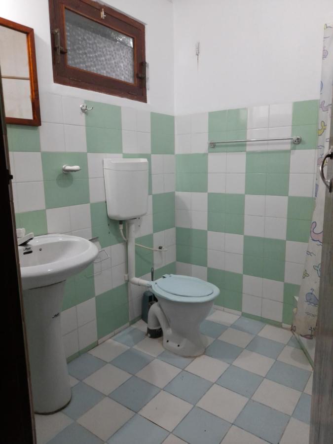 Hotel Santis Hikkaduwa Buitenkant foto