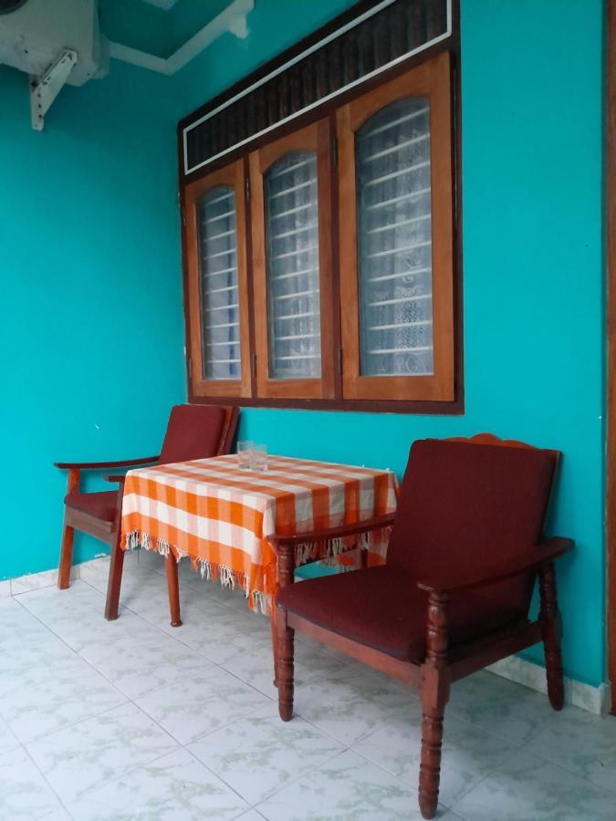Hotel Santis Hikkaduwa Buitenkant foto