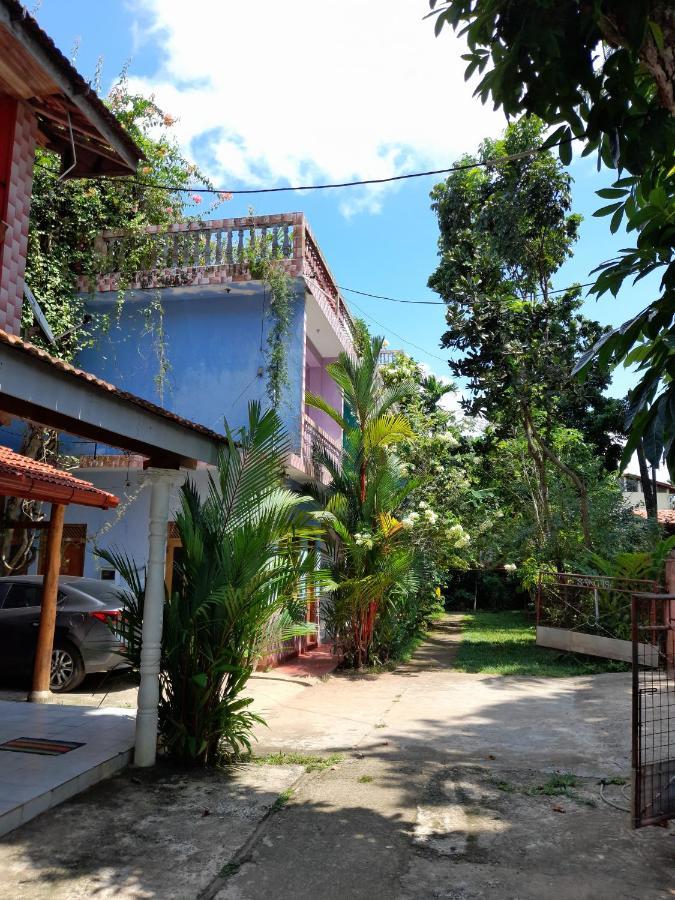Hotel Santis Hikkaduwa Buitenkant foto
