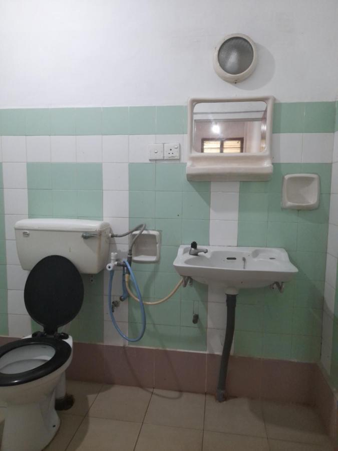 Hotel Santis Hikkaduwa Buitenkant foto